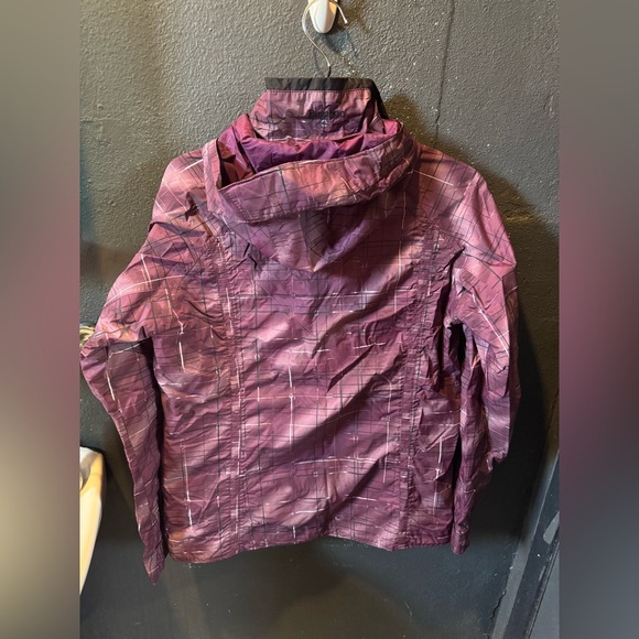Columbia Purple Plaid Omni Tech Interchange Rain Jacket Size Medium - Picture 5 of 5